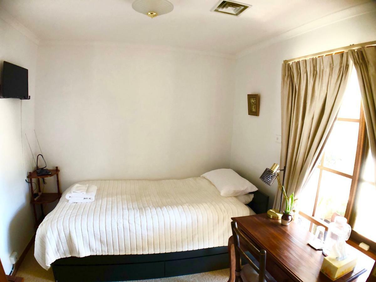 Melbourne Garden Bed And Breakfast Melton South Экстерьер фото